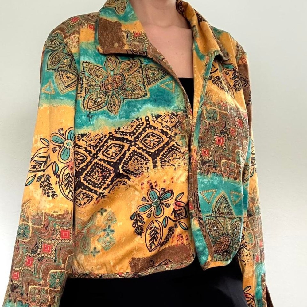 90s vintage floral print jacket with that perfect boho vibe